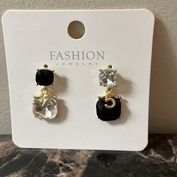 Crystal Number 5 Gold Drop Mismatched Earrings - Picture 10 of 16